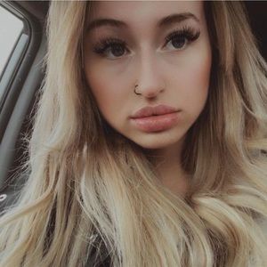 Meet your Posher, Natasha